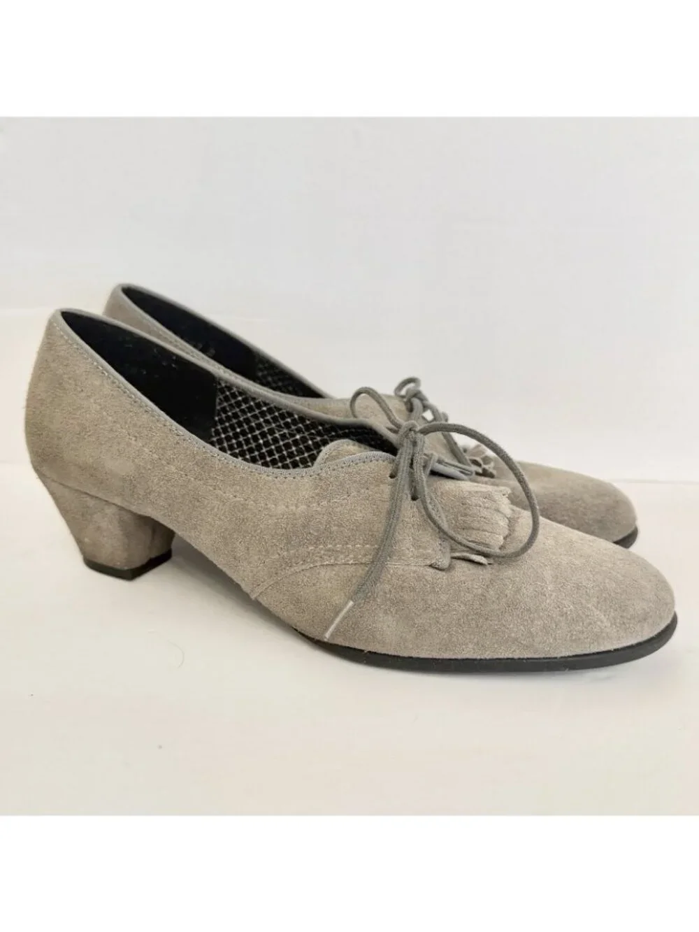 Vintage Outdoorables by Daniel Green Gray Suede Oxford Tassel Heels Academia 8